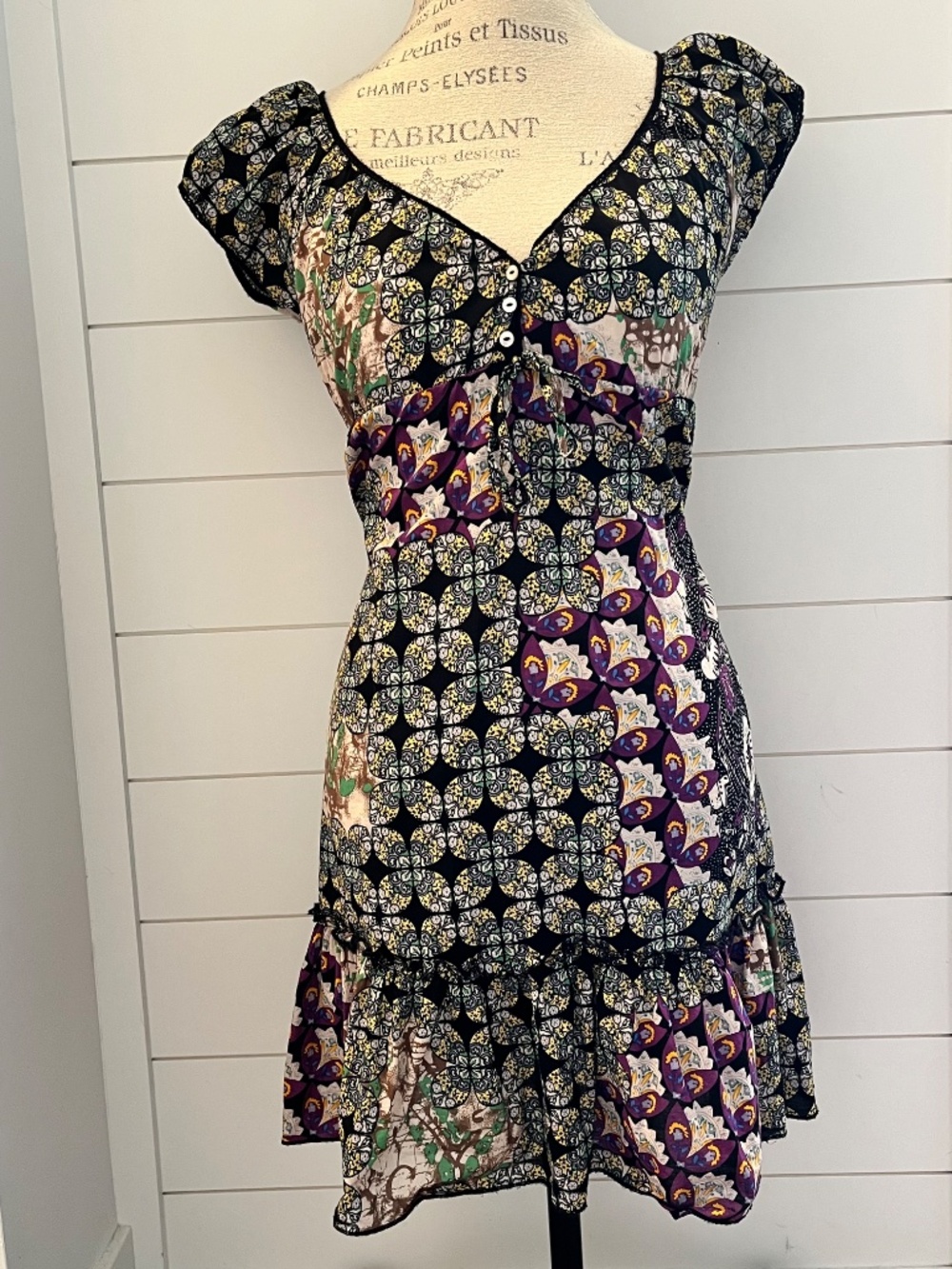 dELiA*s-Junior Girls-Multi-Color,Cap Sleeve,Empire Waist Summer Dress-Size M